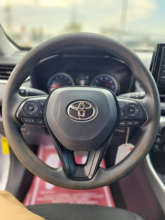 Toyota RAV 4 2021/ Silver LHD Petrol AT SUV Crossover 2WD view 7