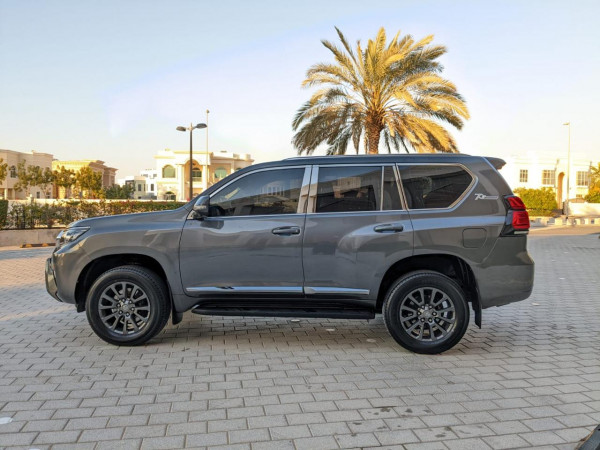 Toyota LAND CRUISER PRADO 2019  Grey LHD Petrol AT SUV 4WD view 14