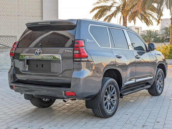 Toyota LAND CRUISER PRADO 2019  Grey LHD Petrol AT SUV 4WD view 16