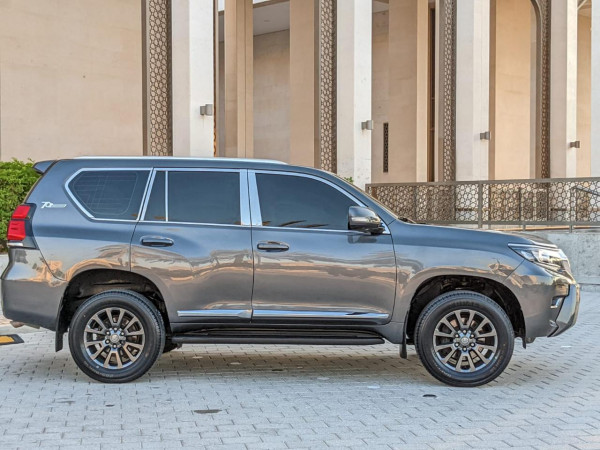 Toyota LAND CRUISER PRADO 2019  Grey LHD Petrol AT SUV 4WD view 17