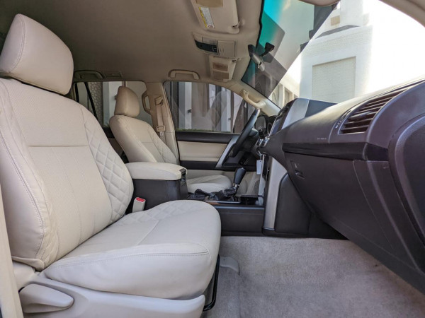 Toyota LAND CRUISER PRADO 2011  White LHD Petrol AT SUV 4WD view 3