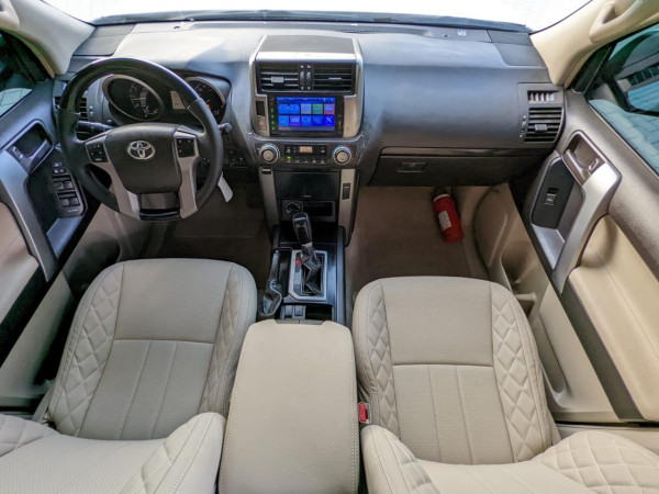 Toyota LAND CRUISER PRADO 2011  White LHD Petrol AT SUV 4WD view 5