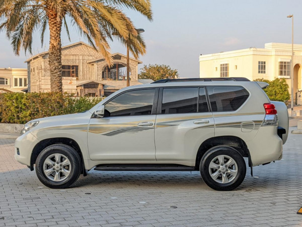 Toyota LAND CRUISER PRADO 2011  White LHD Petrol AT SUV 4WD view 9