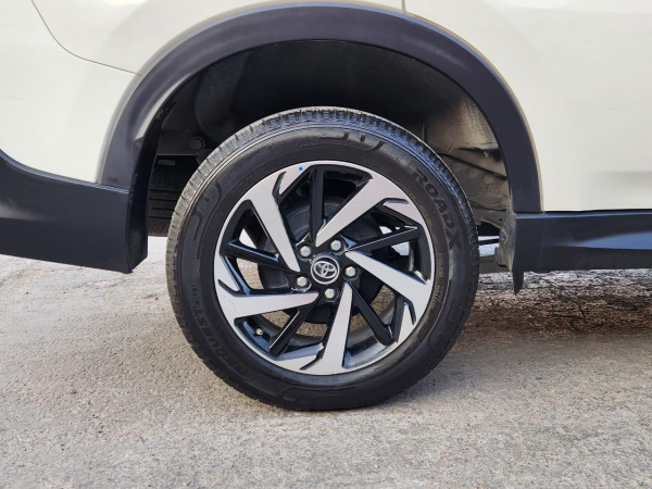 Toyota Rush 2020/ White LHD Petrol AT SUV 2WD view 7