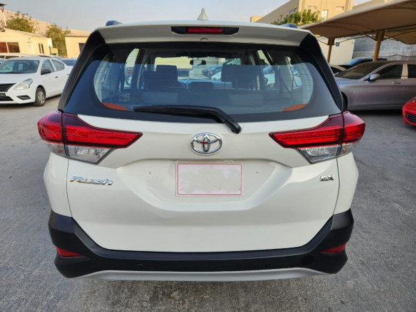 Toyota Rush 2020/ White LHD Petrol AT SUV 2WD view 13