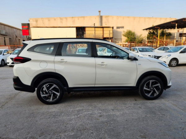 Toyota Rush 2020/ White LHD Petrol AT SUV 2WD view 15