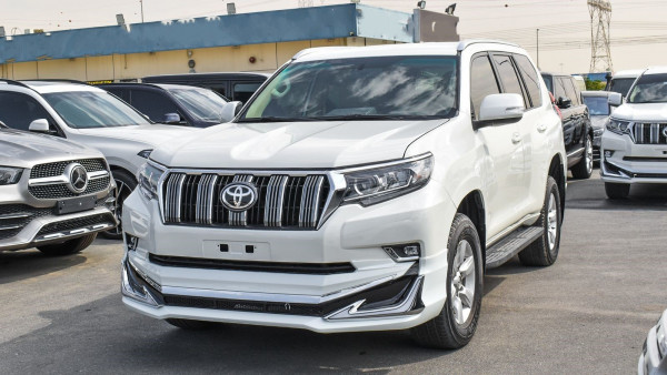 Toyota LAND CRUISER PRADO 2015/ White LHD Petrol AT SUV 4WD view 2