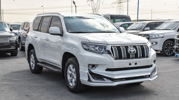 Toyota LAND CRUISER PRADO 2015/ White LHD Petrol AT SUV 4WD view 8