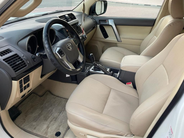 Toyota LAND CRUISER PRADO 2014/ White LHD Petrol AT SUV 4WD view 7