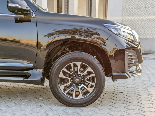 Toyota LAND CRUISER PRADO 2013  Black LHD Petrol AT SUV 4WD view 9
