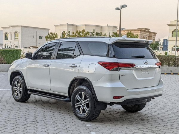 Toyota Fortuner 2018  White LHD Petrol AT SUV 4WD view 13