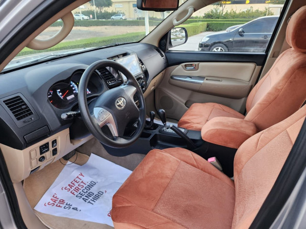 Toyota Fortuner 2015/ Silver LHD Petrol AT SUV 4WD view 5