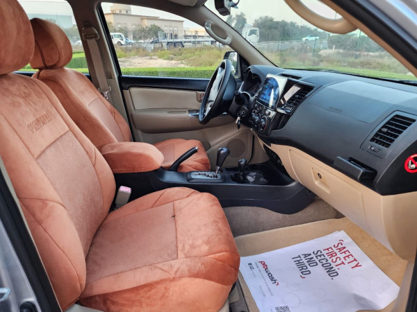 Toyota Fortuner 2015/ Silver LHD Petrol AT SUV 4WD view 6
