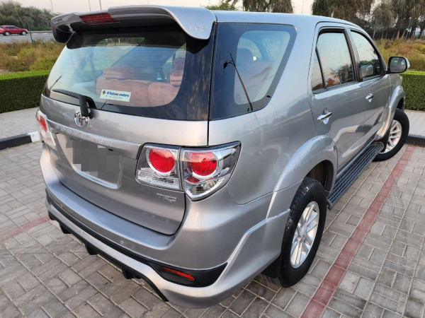 Toyota Fortuner 2015/ Silver LHD Petrol AT SUV 4WD view 13