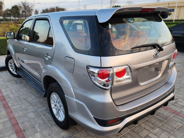 Toyota Fortuner 2015/ Silver LHD Petrol AT SUV 4WD view 14