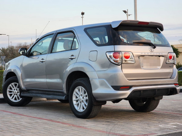 Toyota Fortuner 2015/ Silver LHD Petrol AT SUV 4WD view 16
