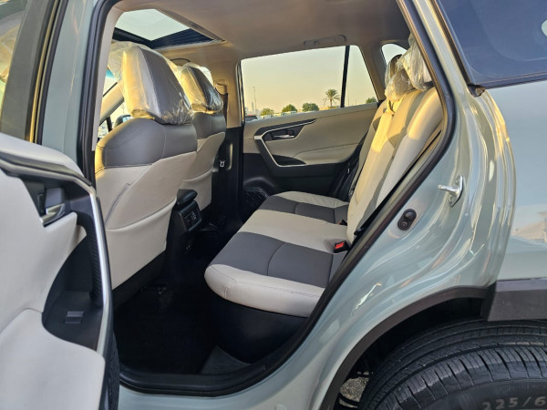 Toyota RAV 4 2019  Green LHD Hybrid AT SUV Crossover 2WD view 2