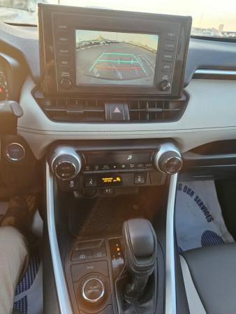Toyota RAV 4 2019  Green LHD Hybrid AT SUV Crossover 2WD view 3