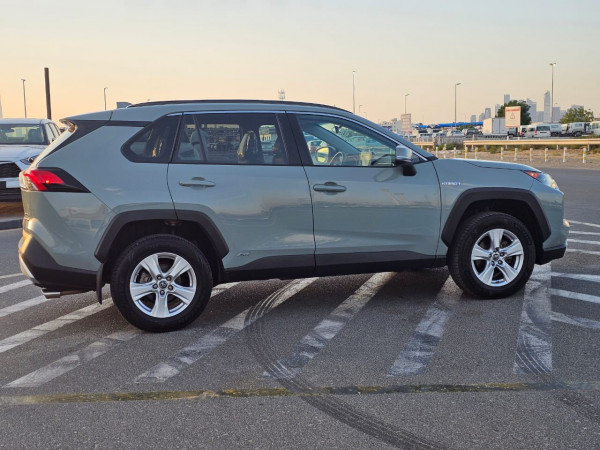 Toyota RAV 4 2019  Green LHD Hybrid AT SUV Crossover 2WD view 11