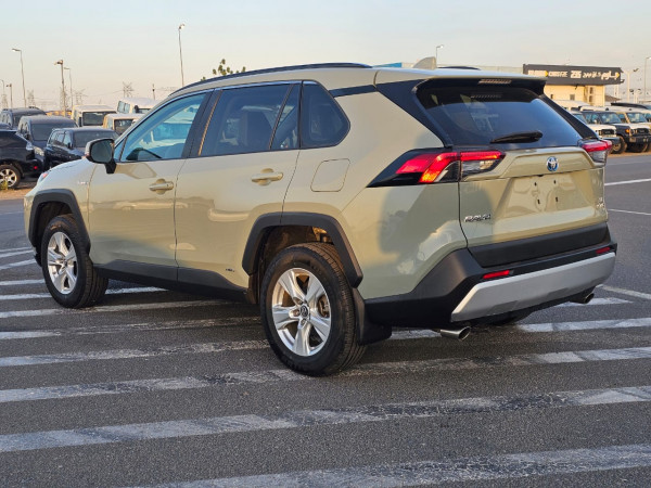 Toyota RAV 4 2019  Green LHD Hybrid AT SUV Crossover 2WD view 15