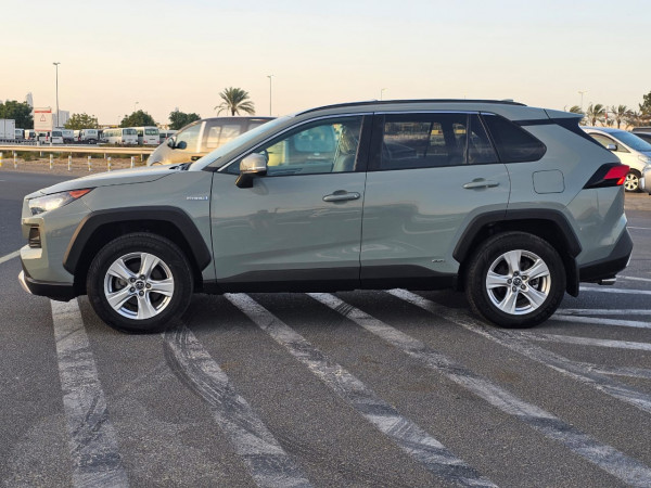 Toyota RAV 4 2019  Green LHD Hybrid AT SUV Crossover 2WD view 16