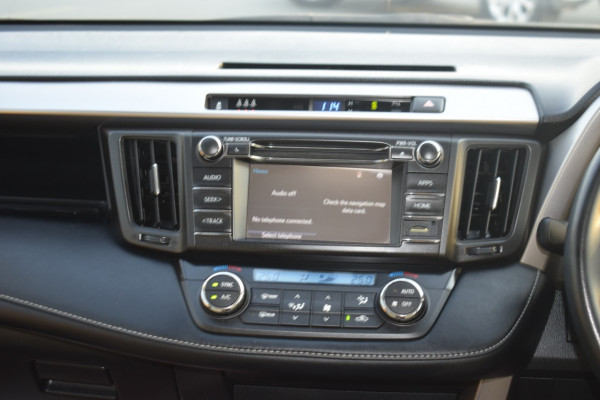 Toyota RAV 4 2017  White RHD Petrol AT SUV Crossover 2WD view 9