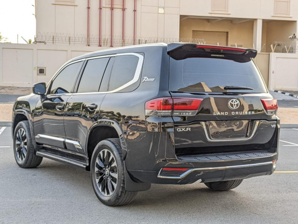 Toyota Land Cruiser 2016/ Black LHD Petrol AT SUV 4WD view 12