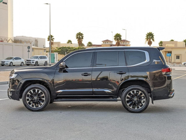 Toyota Land Cruiser 2016/ Black LHD Petrol AT SUV 4WD view 17