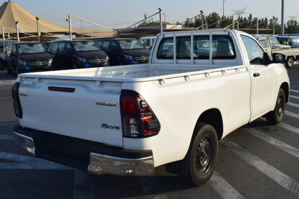 Toyota Hilux 2018/ White RHD Petrol MT Pickup 2WD view 2