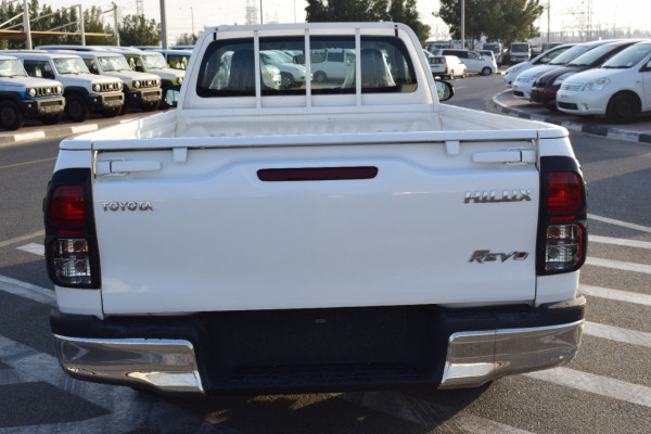 Toyota Hilux 2018/ White RHD Petrol MT Pickup 2WD view 8