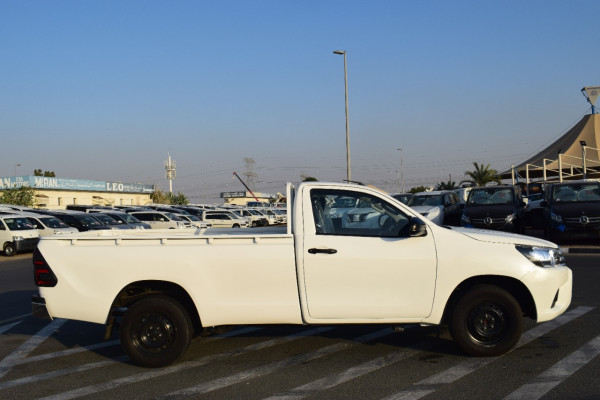 Toyota Hilux 2018/ White RHD Petrol MT Pickup 2WD view 14