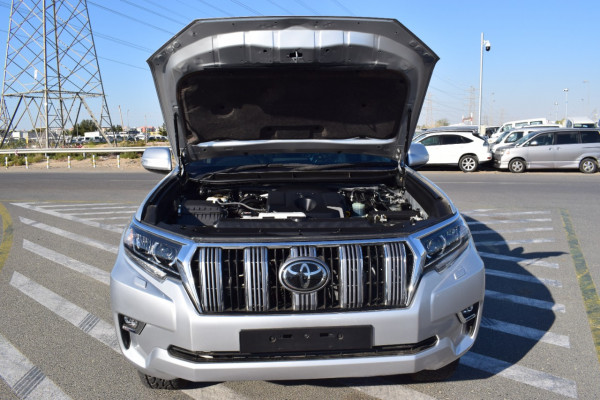 Toyota LAND CRUISER PRADO 2019  Silver RHD Diesel AT SUV 4WD view 15