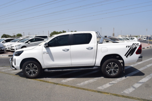Toyota Hilux 2018  White RHD Diesel AT Pickup 4WD view 19