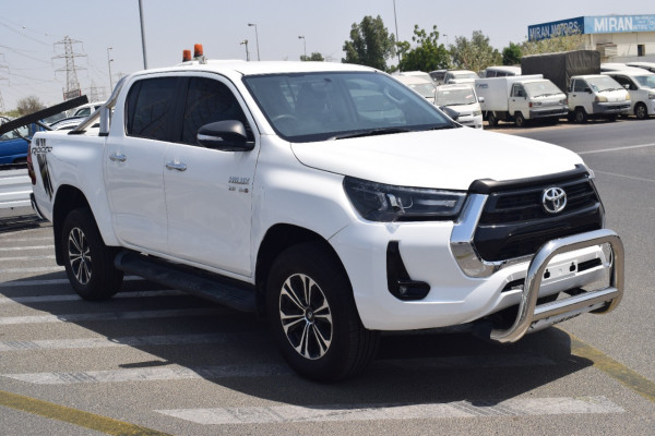 Toyota Hilux 2018  White RHD Diesel AT Pickup 4WD view 22