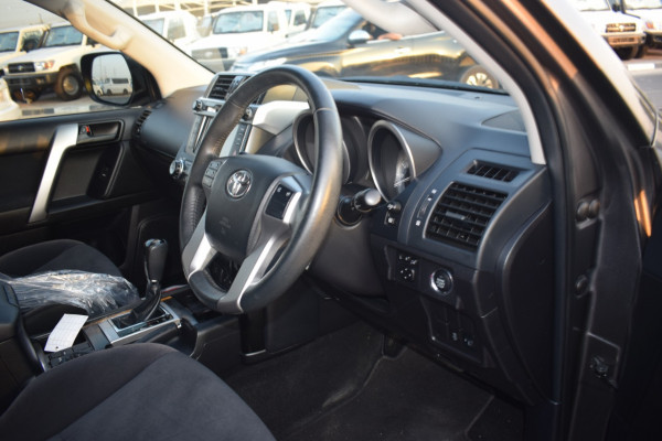 Toyota LAND CRUISER PRADO 2014  Grey RHD Diesel AT SUV 4WD view 14