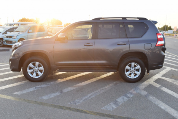 Toyota LAND CRUISER PRADO 2014  Grey RHD Diesel AT SUV 4WD view 27