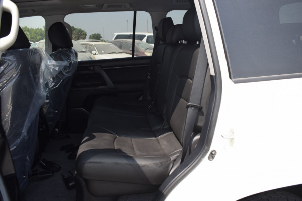 Toyota Land Cruiser 2018  White RHD Diesel AT SUV 4WD view 17