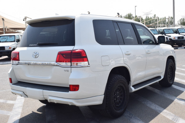 Toyota Land Cruiser 2018  White RHD Diesel AT SUV 4WD view 22