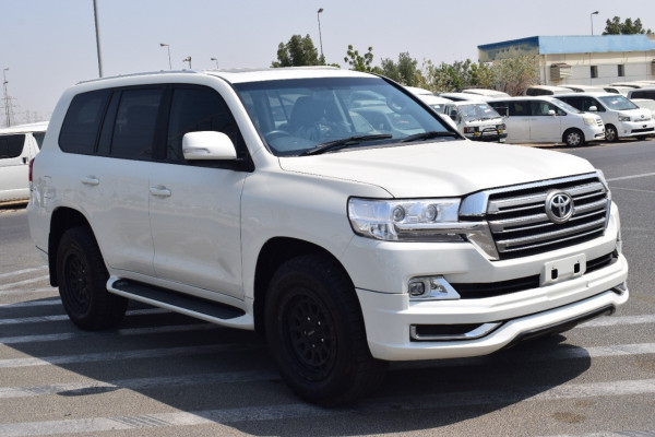 Toyota Land Cruiser 2018  White RHD Diesel AT SUV 4WD view 23