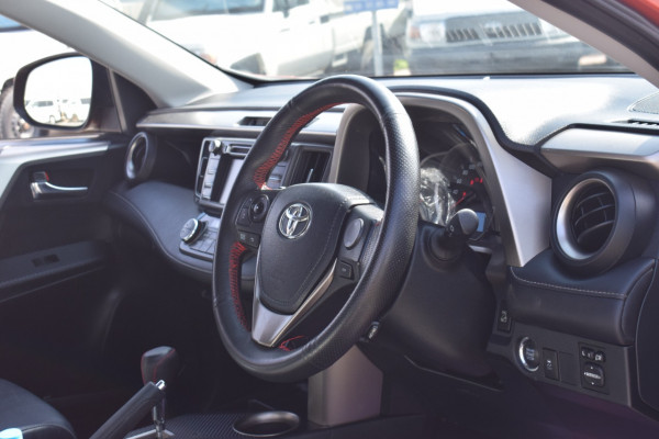 Toyota RAV 4 2015  Orange RHD Petrol AT SUV Crossover 2WD view 9