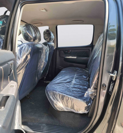 Toyota Hilux 2014  Black RHD Diesel AT Pickup 4WD view 11