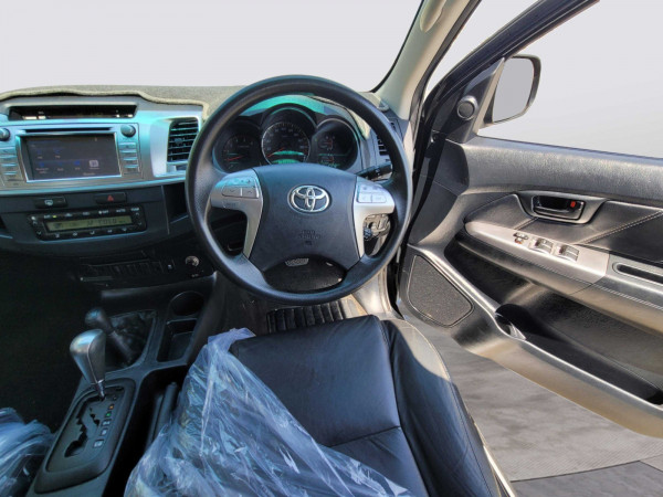 Toyota Hilux 2014  Black RHD Diesel AT Pickup 4WD view 19