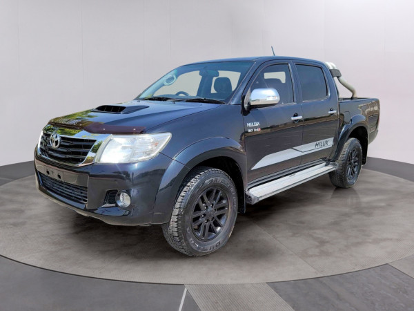 Toyota Hilux 2014  Black RHD Diesel AT Pickup 4WD view 27