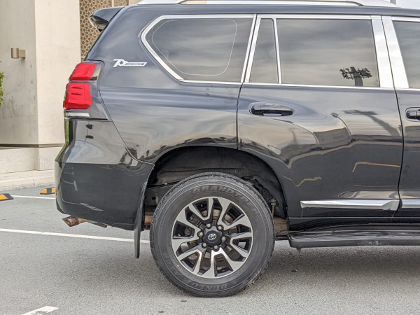 Toyota LAND CRUISER PRADO 2014  Black LHD Petrol AT SUV 4WD view 13
