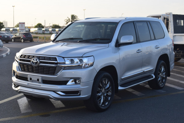 Toyota Land Cruiser 2020  White RHD Diesel AT SUV 4WD view 24