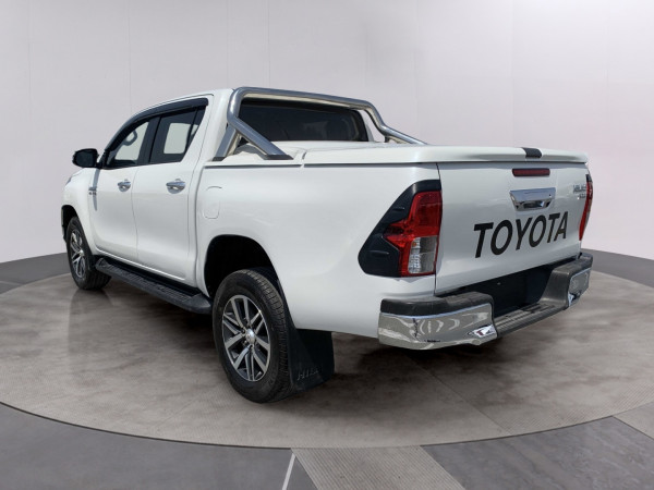 Toyota Hilux 2017/ White RHD Diesel AT Pickup 4WD view 23