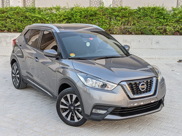 Nissan Kicks 2018  Grey LHD Petrol AT SUV Crossover 2WD view 10