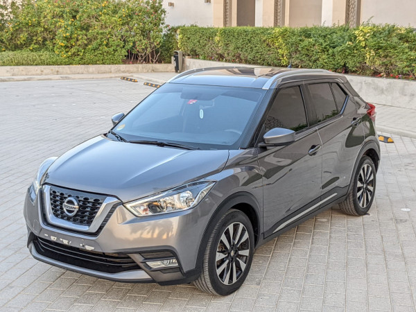 Nissan Kicks 2018  Grey LHD Petrol AT SUV Crossover 2WD view 17
