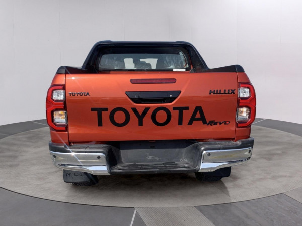 Toyota Hilux 2021/ Orange RHD Diesel AT Pickup 4WD