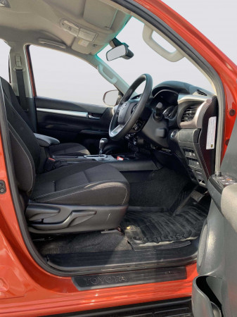 Toyota Hilux 2021/ Orange RHD Diesel AT Pickup 4WD view 14